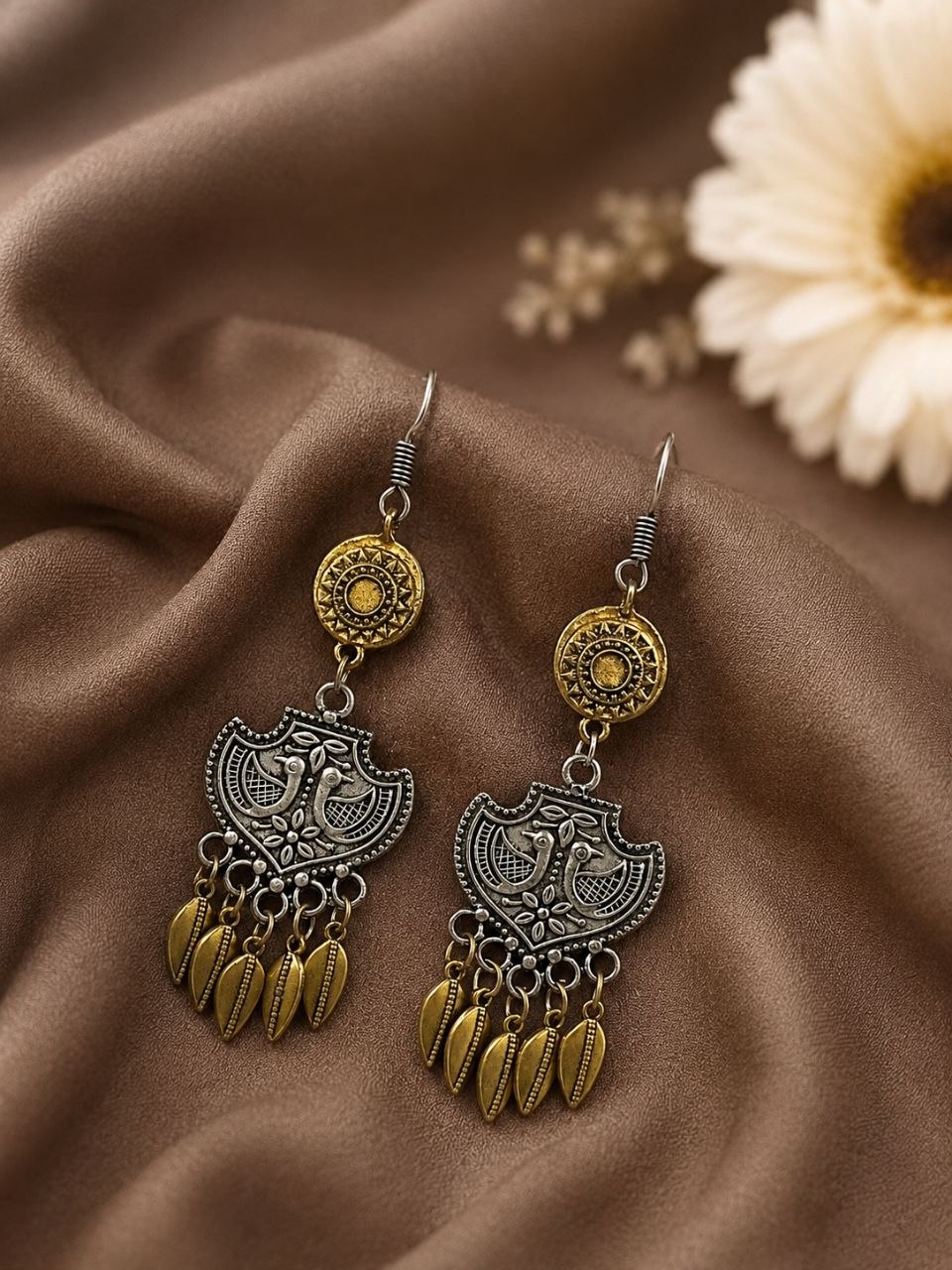 Two Tone Earring Gorgeous Dual Color Design for Fashion Wear 1 Two Tone Earring stylish brass jewelry design