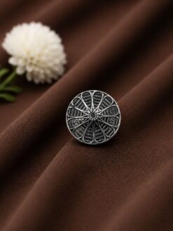 Floral Ring elegant flower inspired jewelry design