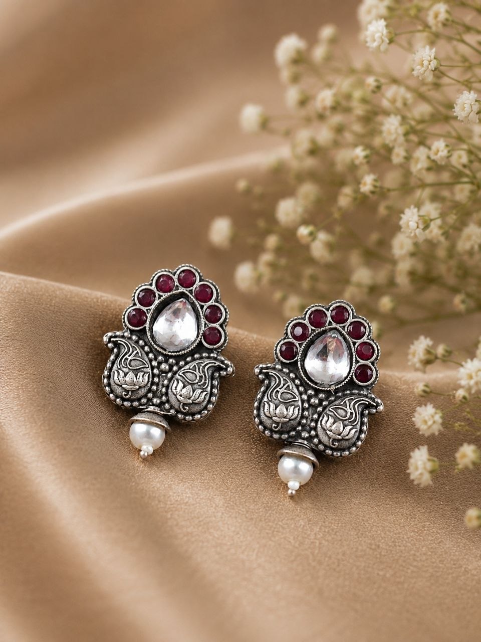 Leaf Stud Earring Elegant Jewelry for Everyday, Office & Festive Wear 4 Leaf Stud Earring elegant nature-inspired jewelry design