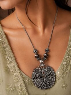 Silver Chain Pendant Necklace elegant minimalist jewelry design