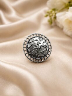 Designer Leaf Ring elegant nature-inspired jewelry design