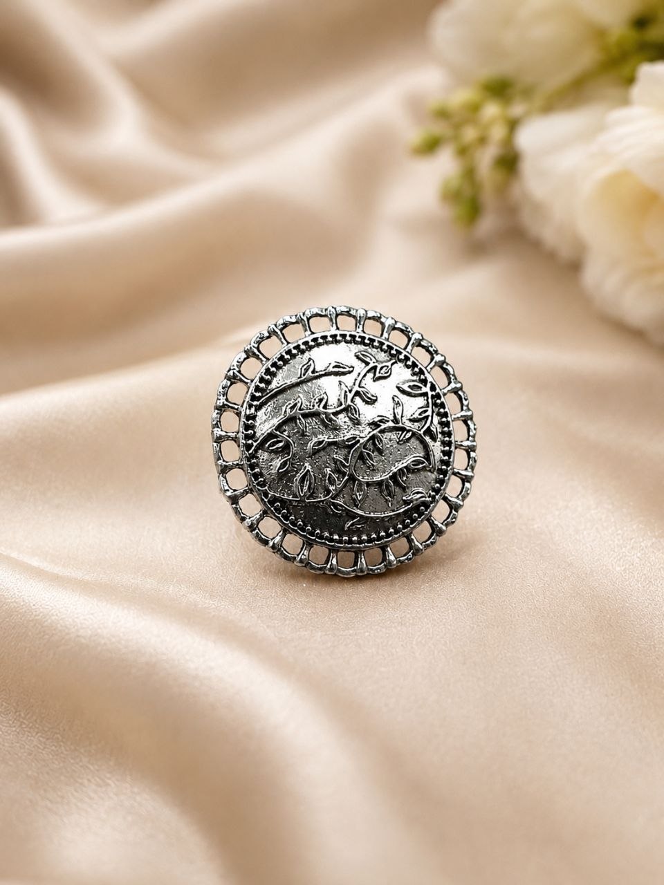 Designer Leaf Ring Elegant Jewelry for Everyday & Ethnic Wear 1 Designer Leaf Ring elegant nature-inspired jewelry design