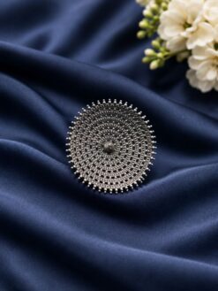 Vintage Silver Ring elegant antique style jewelry design