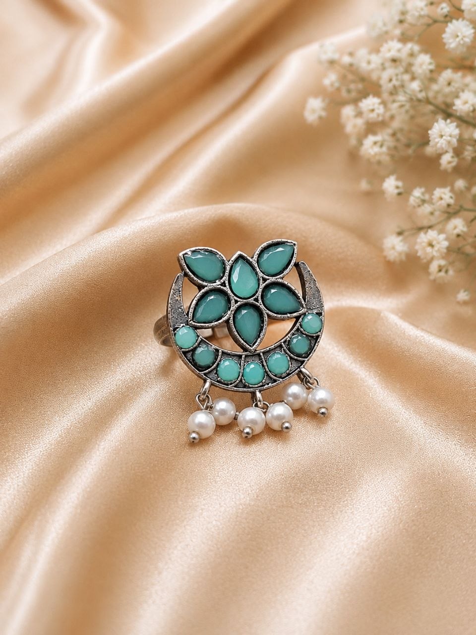 Silver Floral Ring Vintage Jewelry for Party & Festive Wear 2 Silver Floral Ring elegant floral silver jewelry design