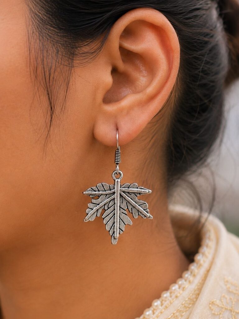 Charming Leaf Hook Earring Elegant Design for Daily Wear