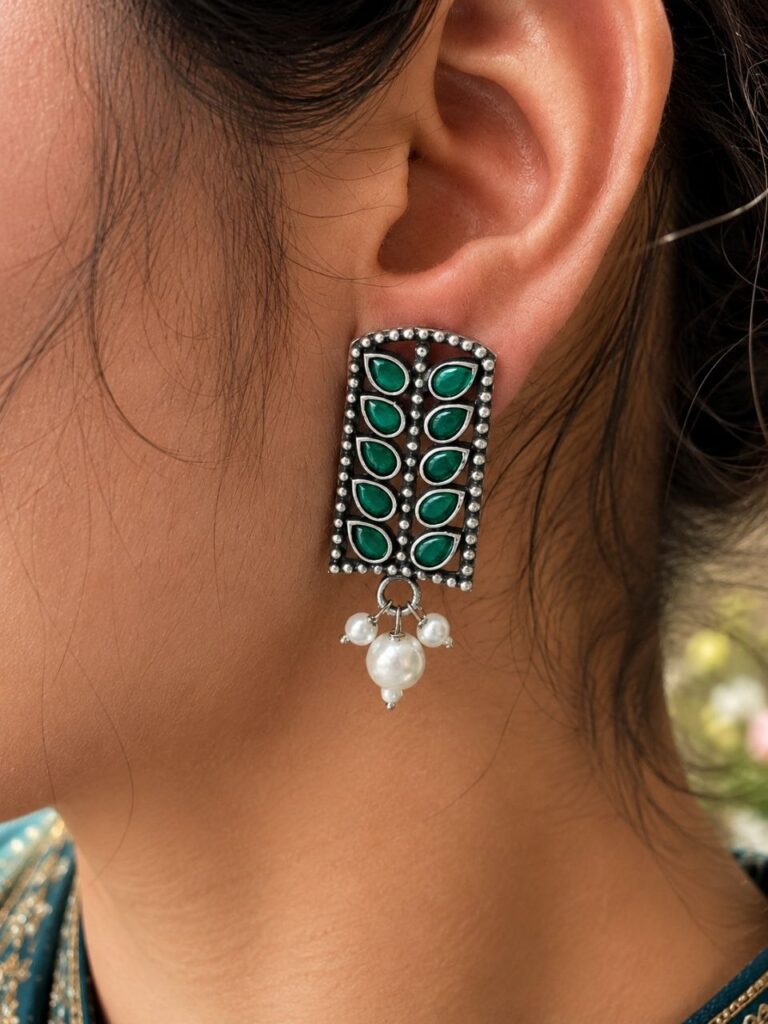 Silver Leaf Stud Earring Elegant Oxidized Leaf Earrings for Women