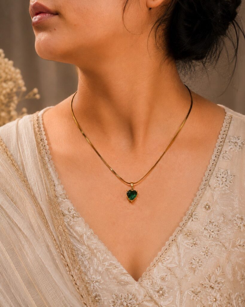 Anti Tarnish Heart Chain Pendant Premium Gold Plated Necklace for Women