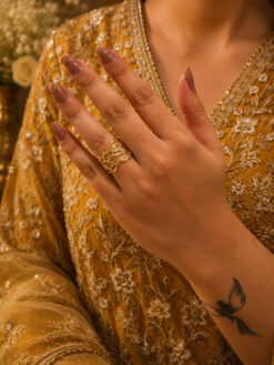 Anti Tarnish Rings Elegant Gold Finish Ring for Women
