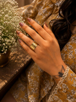 Anti Tarnish Rings Anniversary Designer Ring for Women