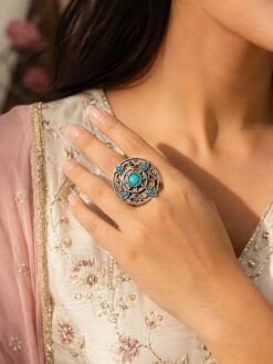 Vintage Adjustable Ring with elegant antique finish for women