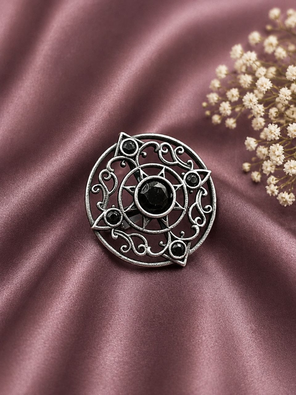 Vintage Adjustable Ring Elegant Antique Statement Ring for Party Look 3 Vintage Adjustable Ring with elegant antique finish for women