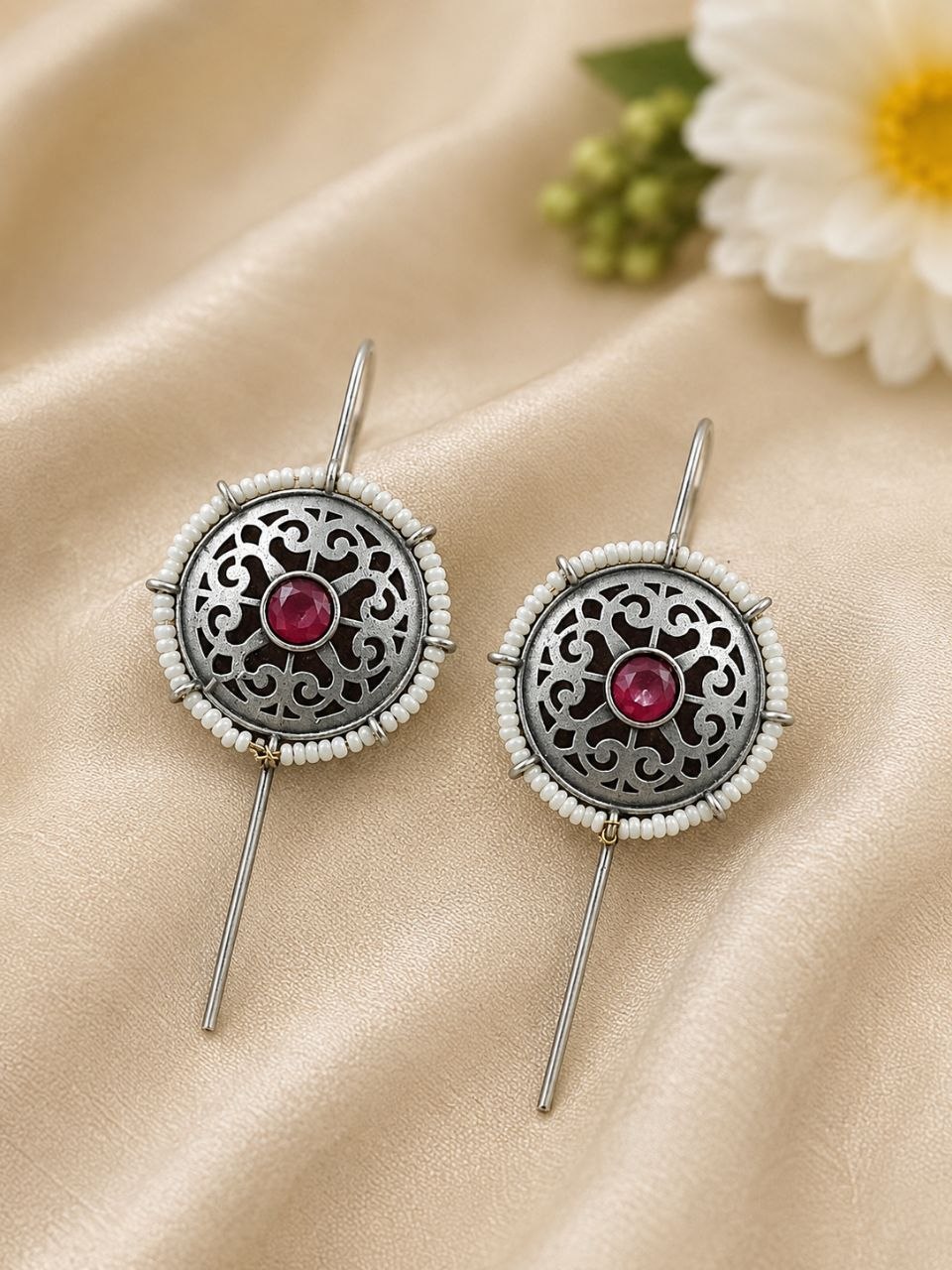 Silver Flower Earcuff – Elegant Jewelry for Stylish Traditional Looks 8 Silver Flower Earcuff elegant floral design premium silver jewelry
