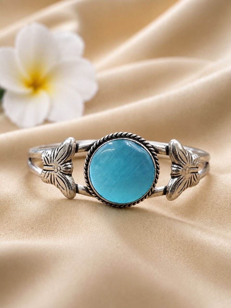 Adjustable Butterfly Bangle – Stunning Elegant Jewelry for Stylish Party Look 8 Adjustable Butterfly Bangle elegant butterfly inspired brass jewelry for women