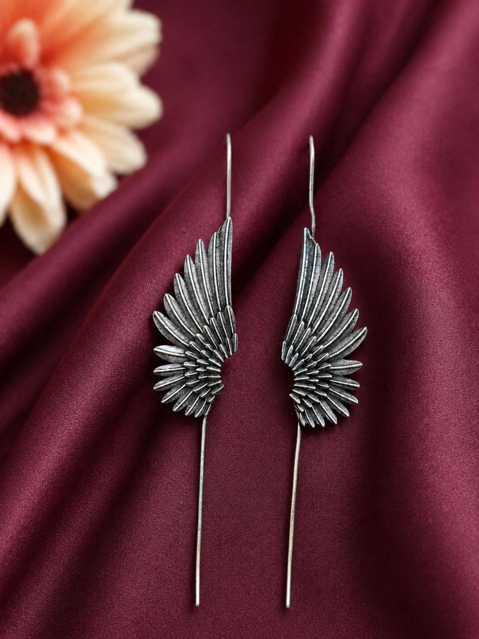 Oxidized Feather Earcuff – Stunning Jewelry for Elegant Fashion Looks 2 Oxidized Feather Earcuff with elegant antique-inspired brass feather design