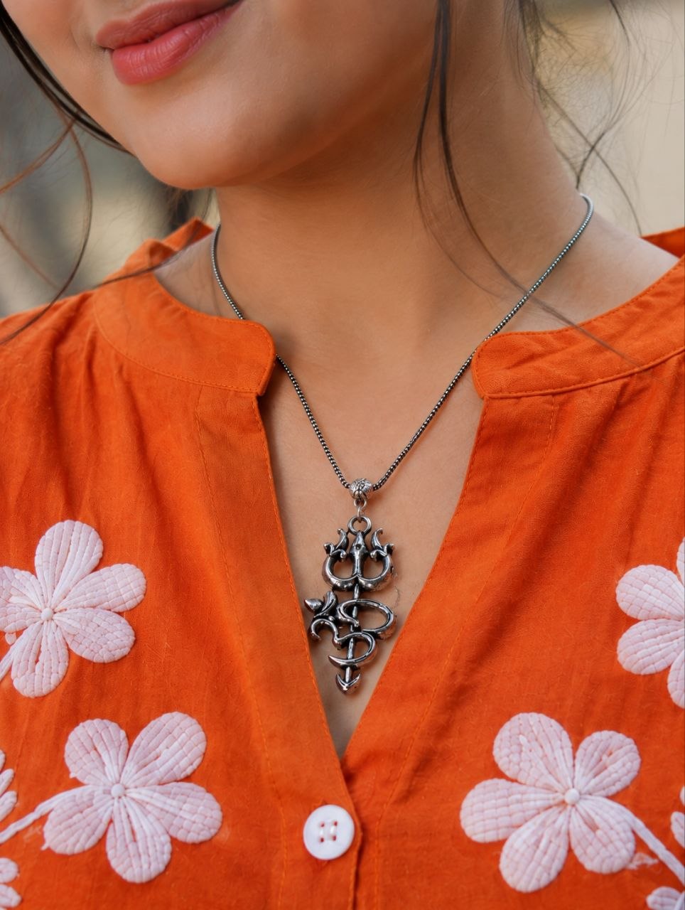 Silver Om Necklace – Exquisite Traditional Design for Elegant and Graceful Styling 1 Silver Om Necklace with elegant traditional Om pendant and premium silver-toned brass finish