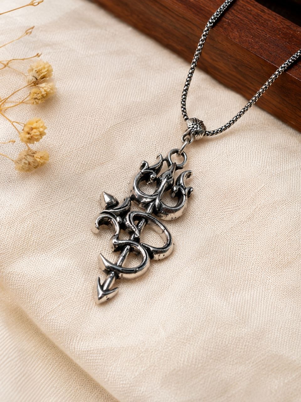 Silver Om Necklace – Exquisite Traditional Design for Elegant and Graceful Styling 2 Silver Om Necklace with elegant traditional Om pendant and premium silver-toned brass finish