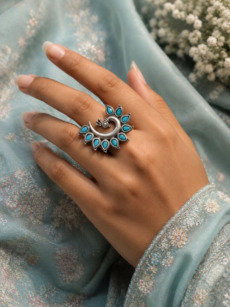 Vintage Peacock Ring – Elegant Jewelry for Stylish Traditional Looks
