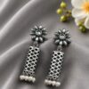 Beautiful Geometric Earring with Modern Artistic Design and Premium Polish