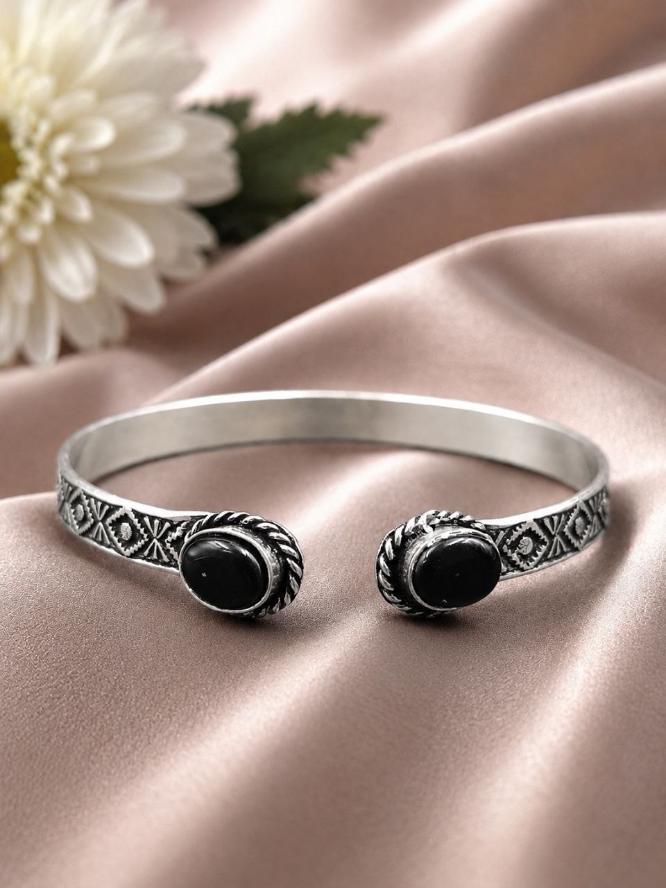 Oxidized Stylish Bracelet – Premium Ethnic Jewelry for Every Occasion 8 Oxidized Stylish Bracelet elegant ethnic brass jewelry premium polish fashionable wrist accessory