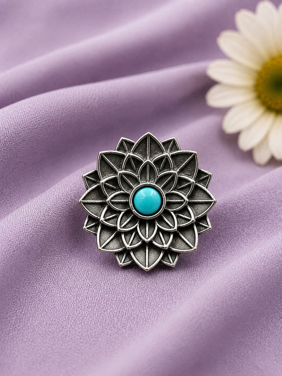 Vintage Flower Ring – Gorgeous Elegant Statement Jewelry for Women 6 Vintage Flower Ring Elegant Floral Brass Statement Jewelry for Women