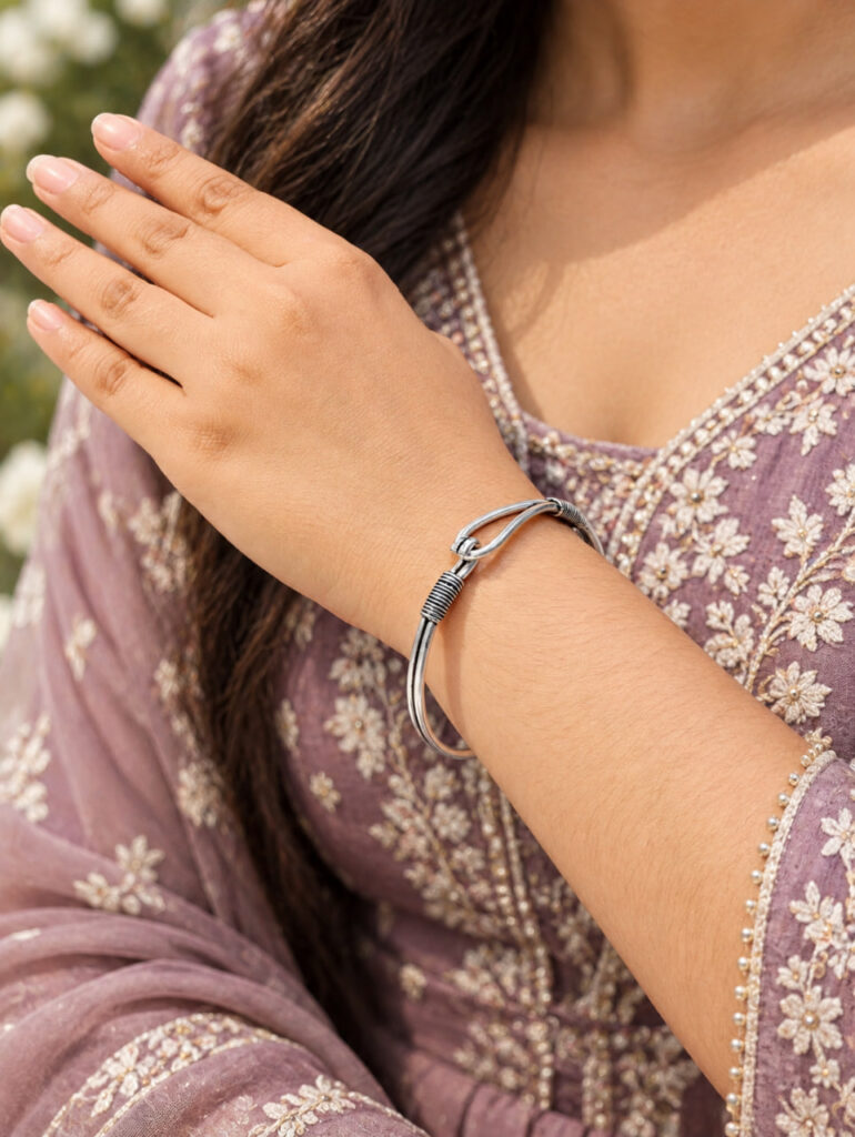 Handmade Adjustable Bracelet – Artisan Design for Everyday Styling