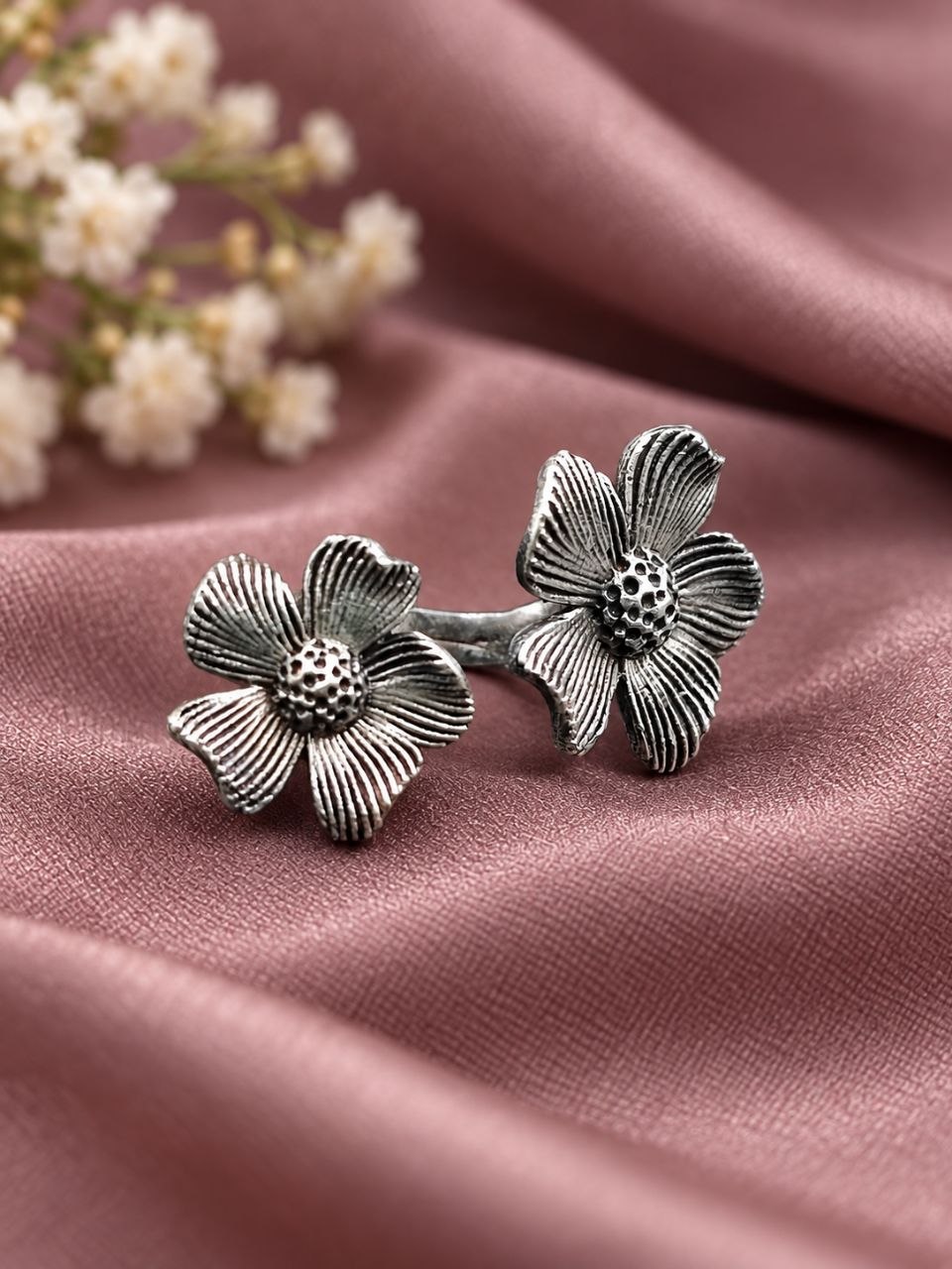 Adjustable Silver Flower Ring – Floral Design for Traditional Look 3 Adjustable Silver Flower Ring with elegant floral design