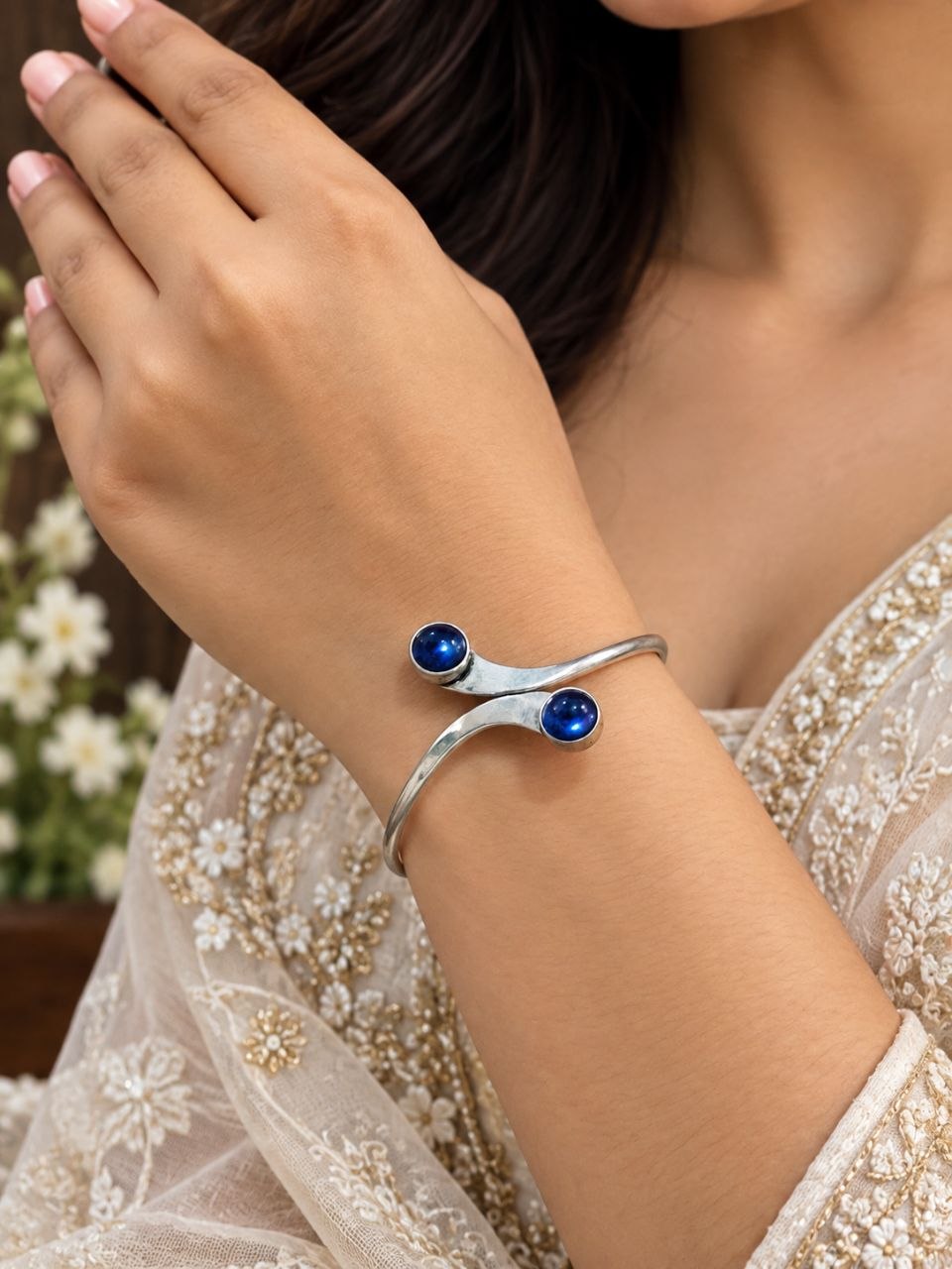 Designer Handmade Bracelet – Artistic Design for Elegant Everyday Styling 1 Designer Handmade Bracelet with elegant artistic jewelry design