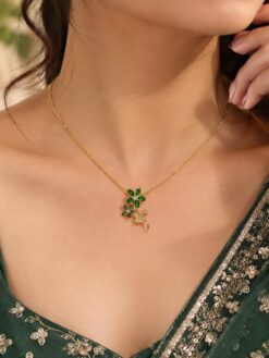 Anti Tarnish Floral Necklace Elegant Flower Brass Jewelry