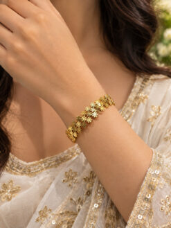 Anti Tarnish Floral Art Bangle Artistic Floral Brass Jewelry for Women