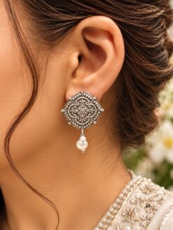 Silver Floral Art Earring artistic flower brass jewelry elegant design