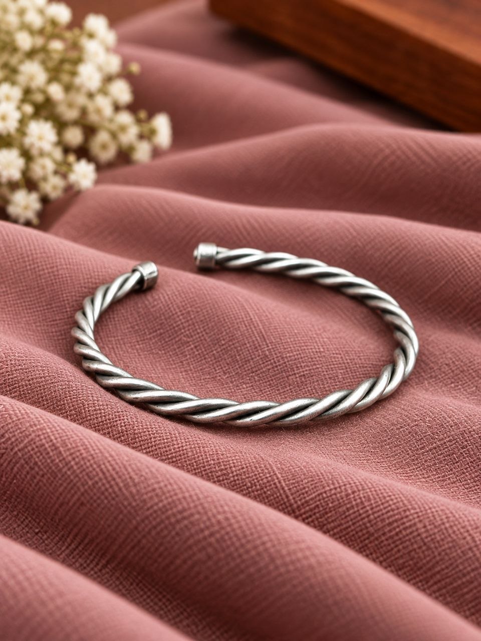LightWeight Handmade Bracelet – Elegant for Festive and Party Wear 3 LightWeight Handmade Bracelet with brass design, premium polish, elegant detailing and stylish traditional fashion jewelry