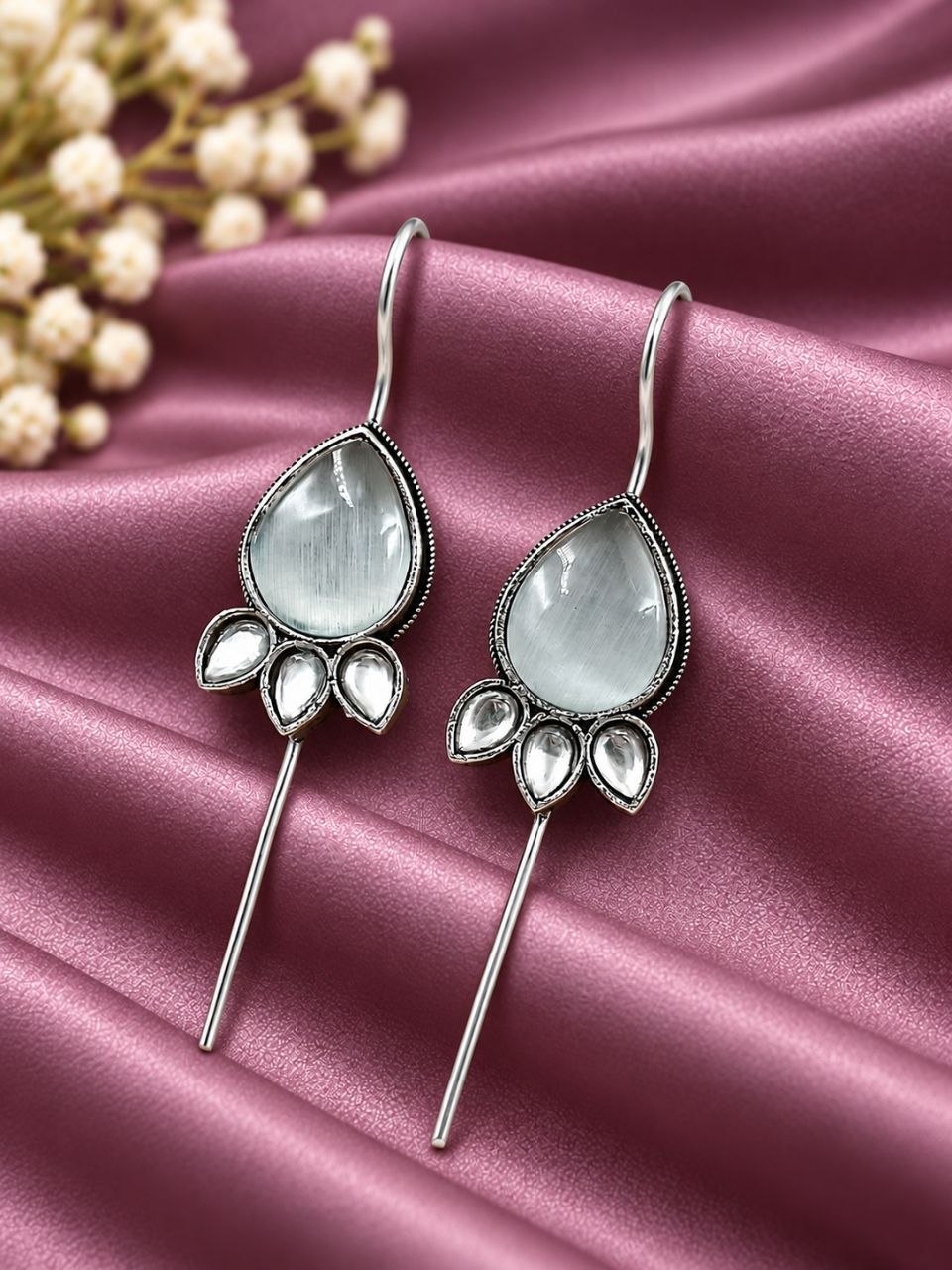 Silver Plated Antique Earcuff – Elegant Jewelry for Every Occasion 8 Silver Plated Antique Earcuff elegant antique silver jewelry design