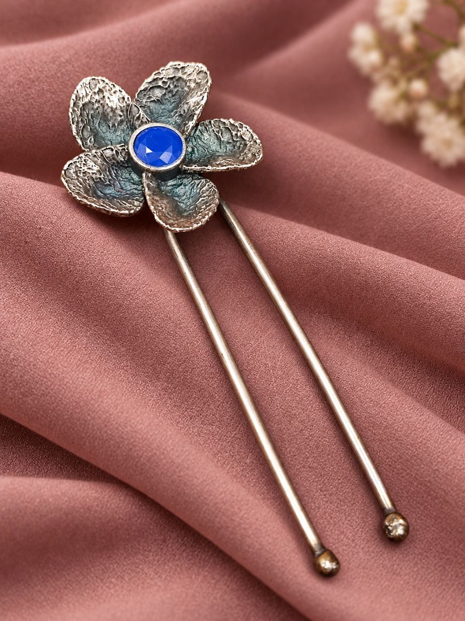 Oxidized Floral Hair Accessories – Traditional Elegance for Beautiful Hairstyles 5 Oxidized Floral Hair Accessories with elegant traditional flower detailing