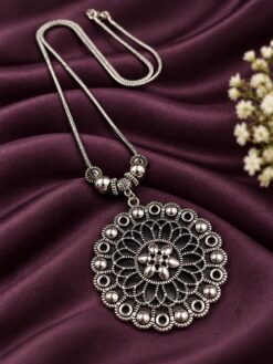 LightWeight Chain Pendant Necklace elegant lightweight designer jewelry for women