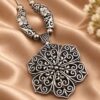 Flower Chain Pendant elegant floral designer necklace jewelry for women