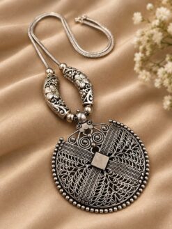 Silver Plated Chain Pendant Necklace with Elegant Designer Detailing for Women